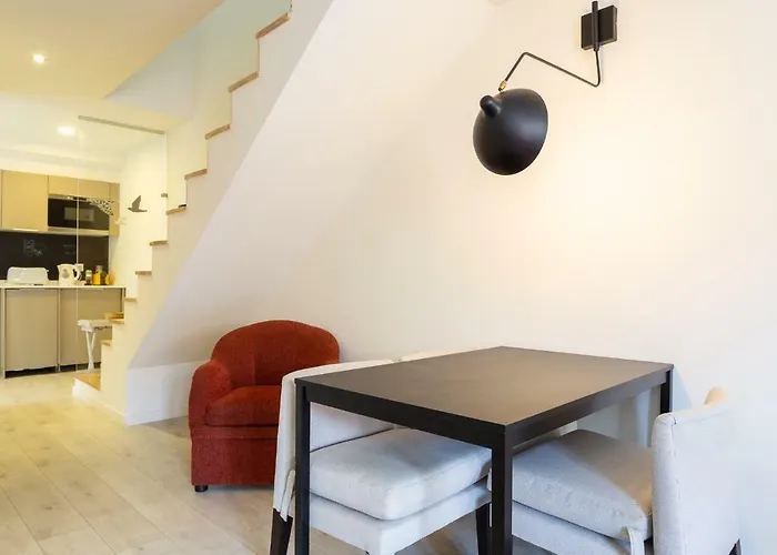 28 Tram Duplex *