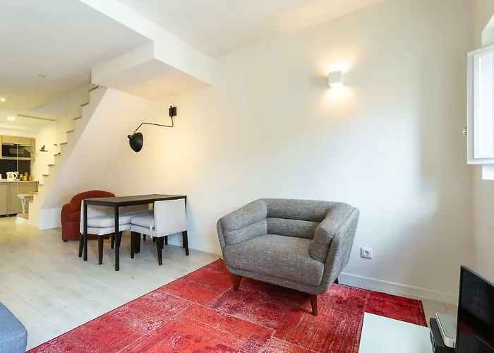 28 Tram Duplex Apartament